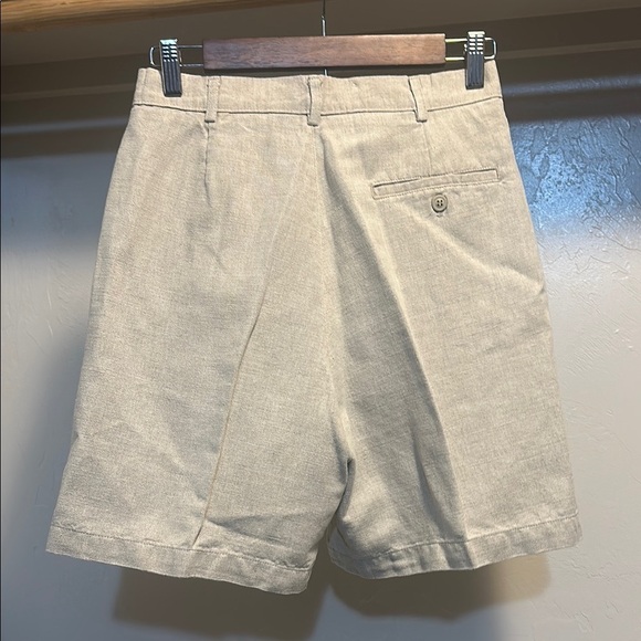 Dockers Cream Flat Front Shorts Tailored Casual Style - Picture 3 of 6